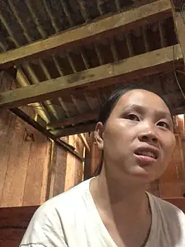 huong-18 online show from September 26, 4:10 am