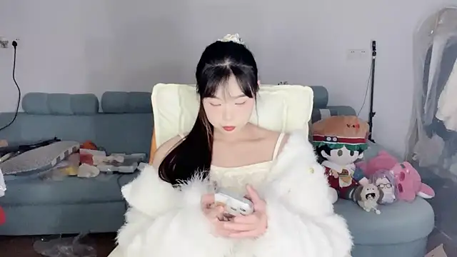 Akong11 online show from March 27, 1:34 pm