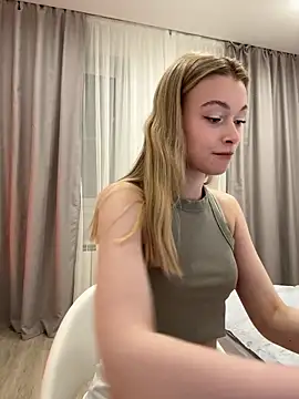 FriendlyFire 18 online show from March 5, 9:21 pm