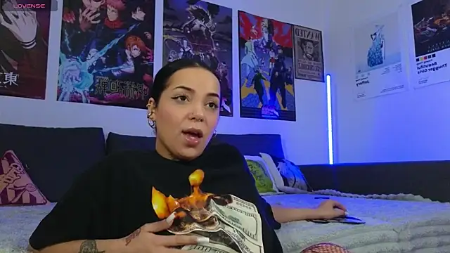 KiraQuinn1 online show from September 29, 4:45 pm