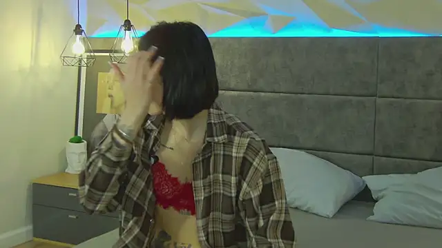 EmmaStarkk online show from October 1, 5:12 am