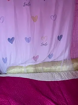 Snapshot of Moon_pusy chatting on October 17, 2:37 am Moon pusy online show from October 17, 2:37 am