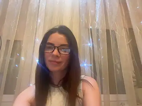 Venirah online show from October 26, 6:03 pm