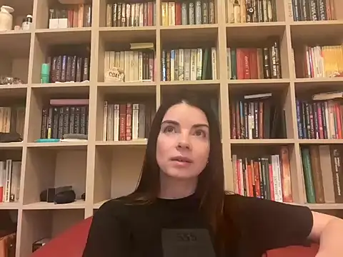 Venirah online show from October 24, 6:48 pm