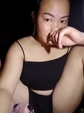 Snapshot of emilyzz chatting on October 17, 11:13 am emilyzz online show from October 17, 11:13 am