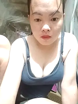 Snapshot of emilyzz chatting on October 21, 12:36 am emilyzz online show from October 21, 12:36 am