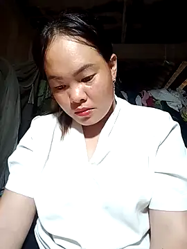 emilyzz online show from April 15, 1:17 am