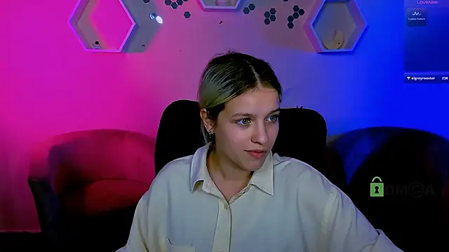 kaela spell  online show from November 28, 4:32 pm