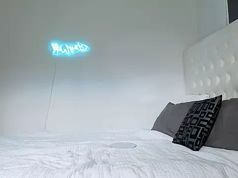 ZoeyJohnson online show from July 30, 2:23 am