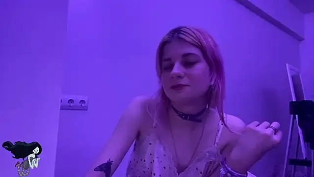 PinkVampire online show from November 4, 7:52 pm