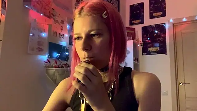 PinkVampire online show from September 18, 5:11 pm