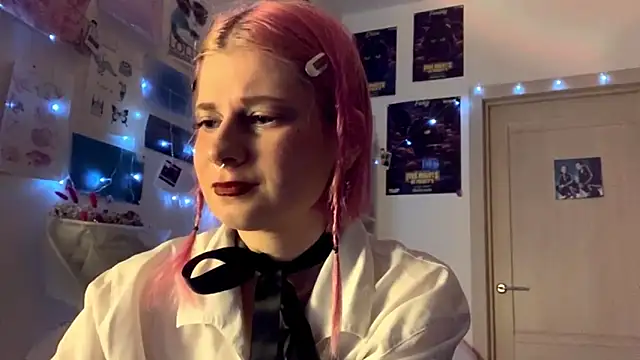 PinkVampire online show from September 27, 5:09 pm