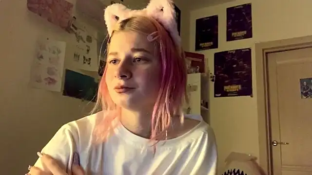 PinkVampire online show from October 9, 9:08 pm