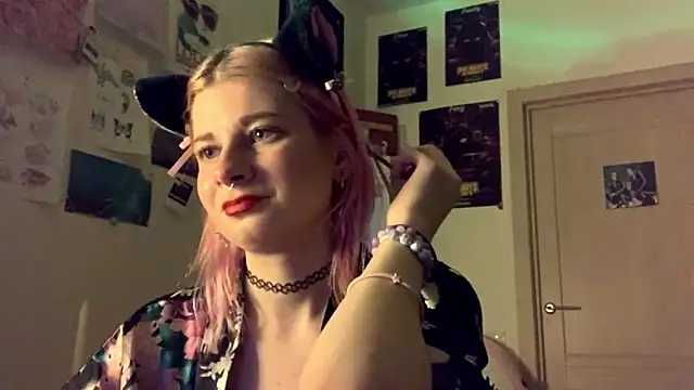 PinkVampire online show from October 7, 8:46 pm