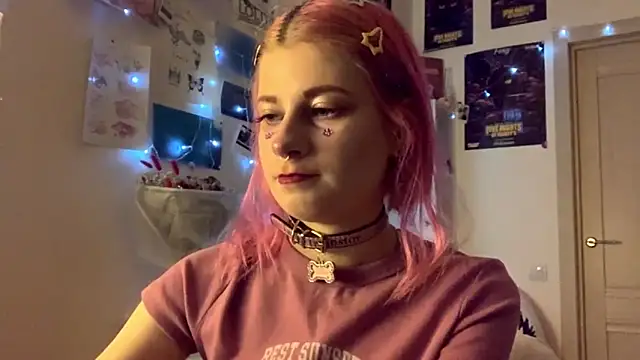 PinkVampire online show from September 23, 7:01 pm