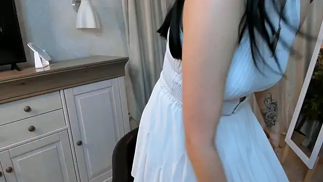 Yellow unicorn online show from September 16, 1:52 pm