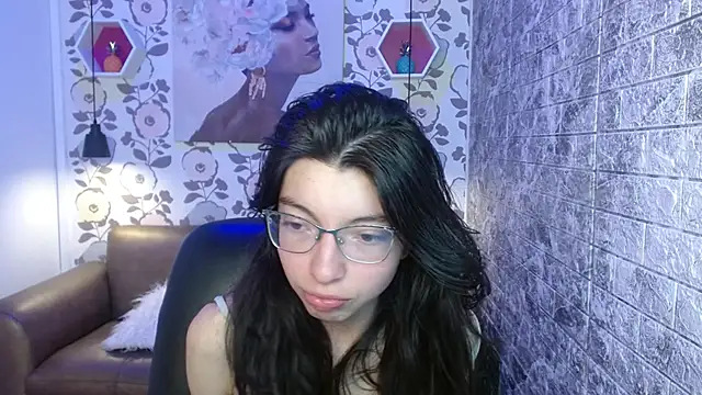 alllyson  online show from September 22, 8:29 pm