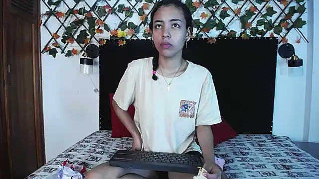 Snapshot of vbleerper chatting on October 29, 12:09 pm vbleerper online show from October 29, 12:09 pm