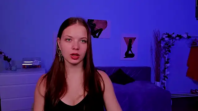 BetsyKiss online show from October 9, 5:17 pm