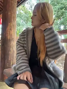 yuki june online show from November 27, 9:12 am