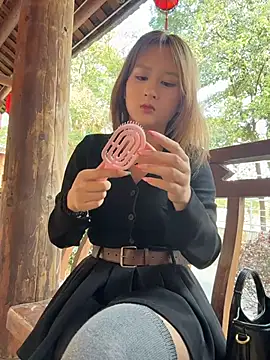 yuki june online show from March 11, 8:51 am