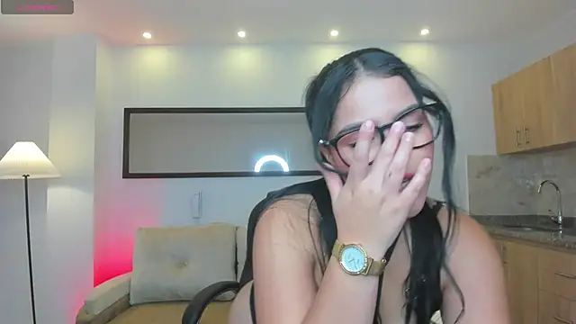 Snapshot of Mila_blaze chatting on October 17, 2:59 am Mila blaze online show from October 17, 2:59 am