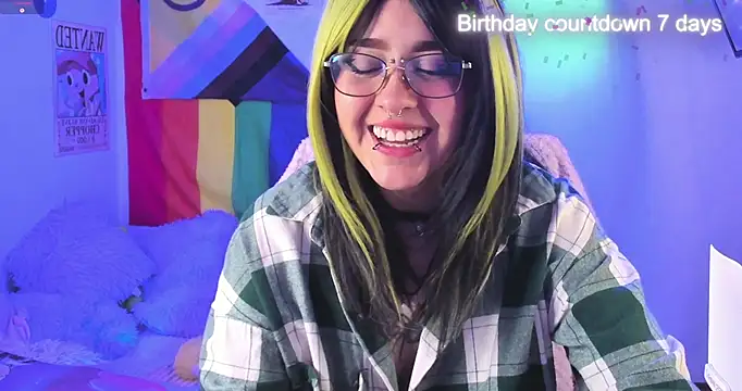 NekoWaifu online show from November 14, 2:06 pm