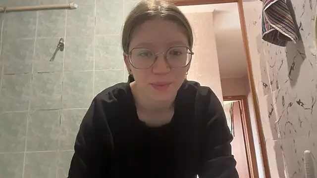 Snapshot of MargarettNewbie chatting on September 20, 4:55 am MargarettNewbie online show from September 20, 4:55 am