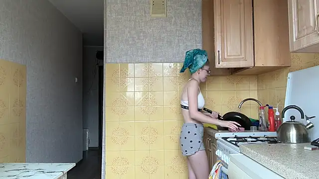 Snapshot of MargarettNewbie chatting on October 10, 5:12 am MargarettNewbie online show from October 10, 5:12 am