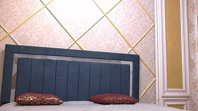 Snapshot of DariaX19 chatting on October 7, 8:35 pm DariaX19 online show from October 7, 8:35 pm