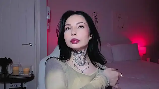 jeans-and-peach online show from October 18, 9:38 pm