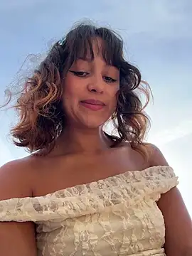 MaiaRouge online show from October 22, 9:47 am