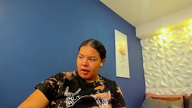 Snapshot of freya_cole_ chatting on October 17, 11:35 am freya cole online show from October 17, 11:35 am