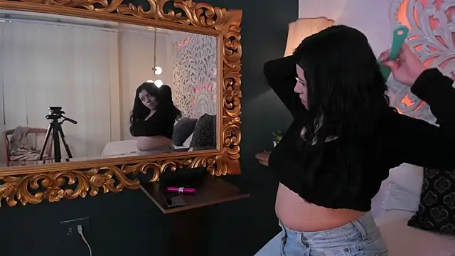 Sam collinss  online show from November 10, 7:53 pm