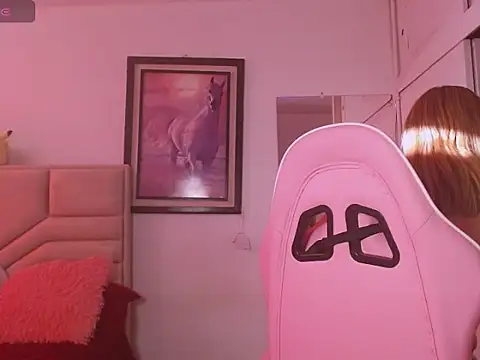 Snapshot of kylia_ml chatting on October 3, 9:31 pm kylia ml online show from October 3, 9:31 pm