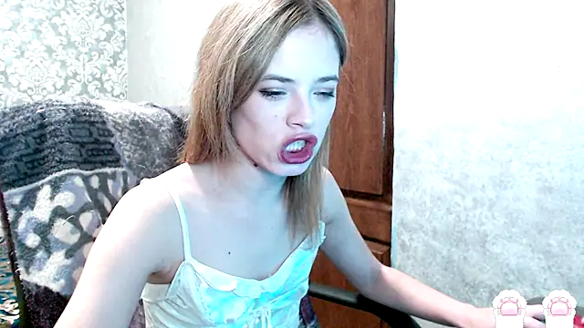 Kate  Loves online show from September 28, 5:51 pm