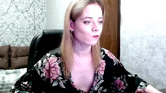 Kate  Loves online show from July 9, 8:11 pm