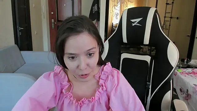 KatherineGreczkowski online show from September 18, 11:09 am