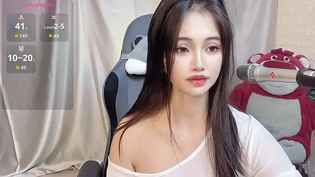 Snapshot of eos-chan chatting on October 24, 4:52 am eos-chan online show from October 24, 4:52 am