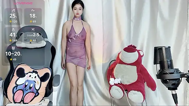 Snapshot of eos-chan chatting on November 2, 2:26 am eos-chan online show from November 2, 2:26 am