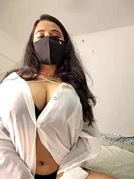 NainaNicks online show from October 8, 10:41 am