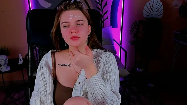 LisaMitchell online show from October 22, 2:27 am