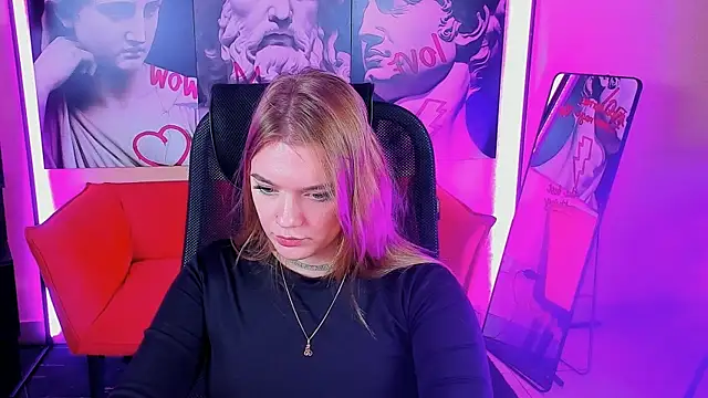 LisaMitchell online show from October 9, 9:24 am