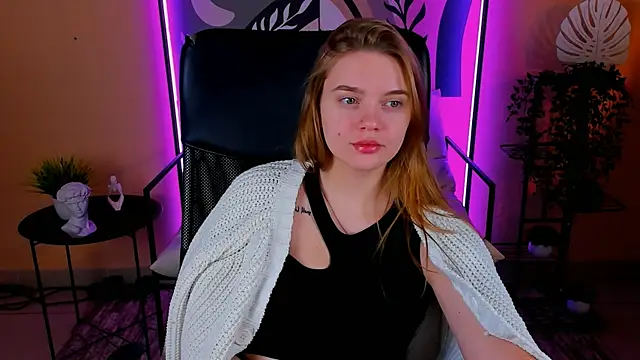 LisaMitchell online show from October 21, 2:26 am