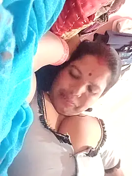 Hott locky online show from November 9, 10:33 am