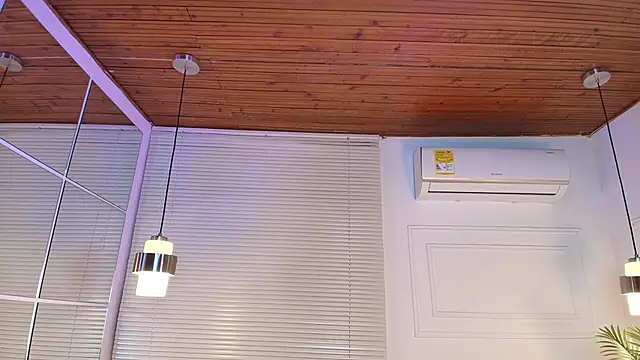 alessia moon1 online show from October 16, 1:14 pm