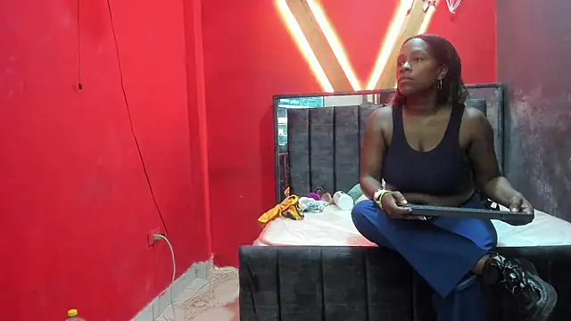 Snapshot of ebony_hard_sex chatting on October 28, 1:06 pm ebony hard sex online show from October 28, 1:06 pm