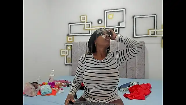 Snapshot of ebony_hard_sex chatting on September 27, 2:57 pm ebony hard sex online show from September 27, 2:57 pm