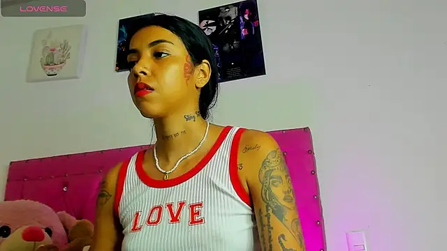 dahiiangomezz online show from July 18, 7:38 pm