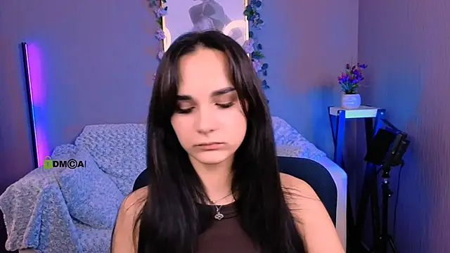 ariana ross7 online show from October 18, 7:04 pm